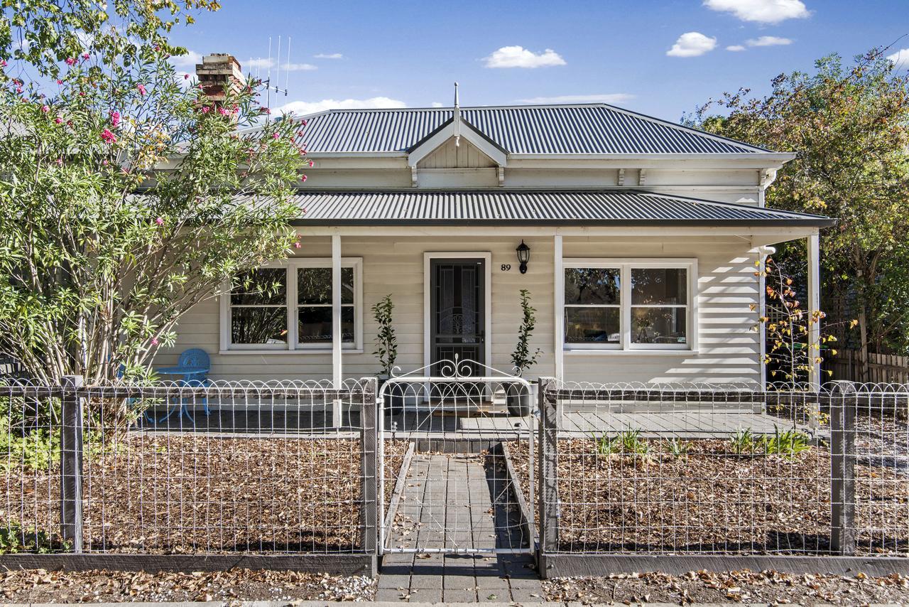 Central Bendigo Cottage, Walk To Everywhere!! Luaran gambar